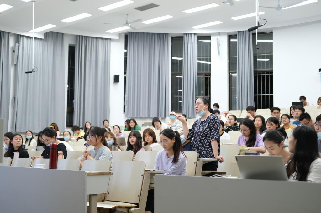 伟德BETVLCTOR1946官网